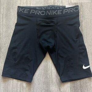 🆕 NWT NIKE PRO Dri-Fit Training Shorts in Black